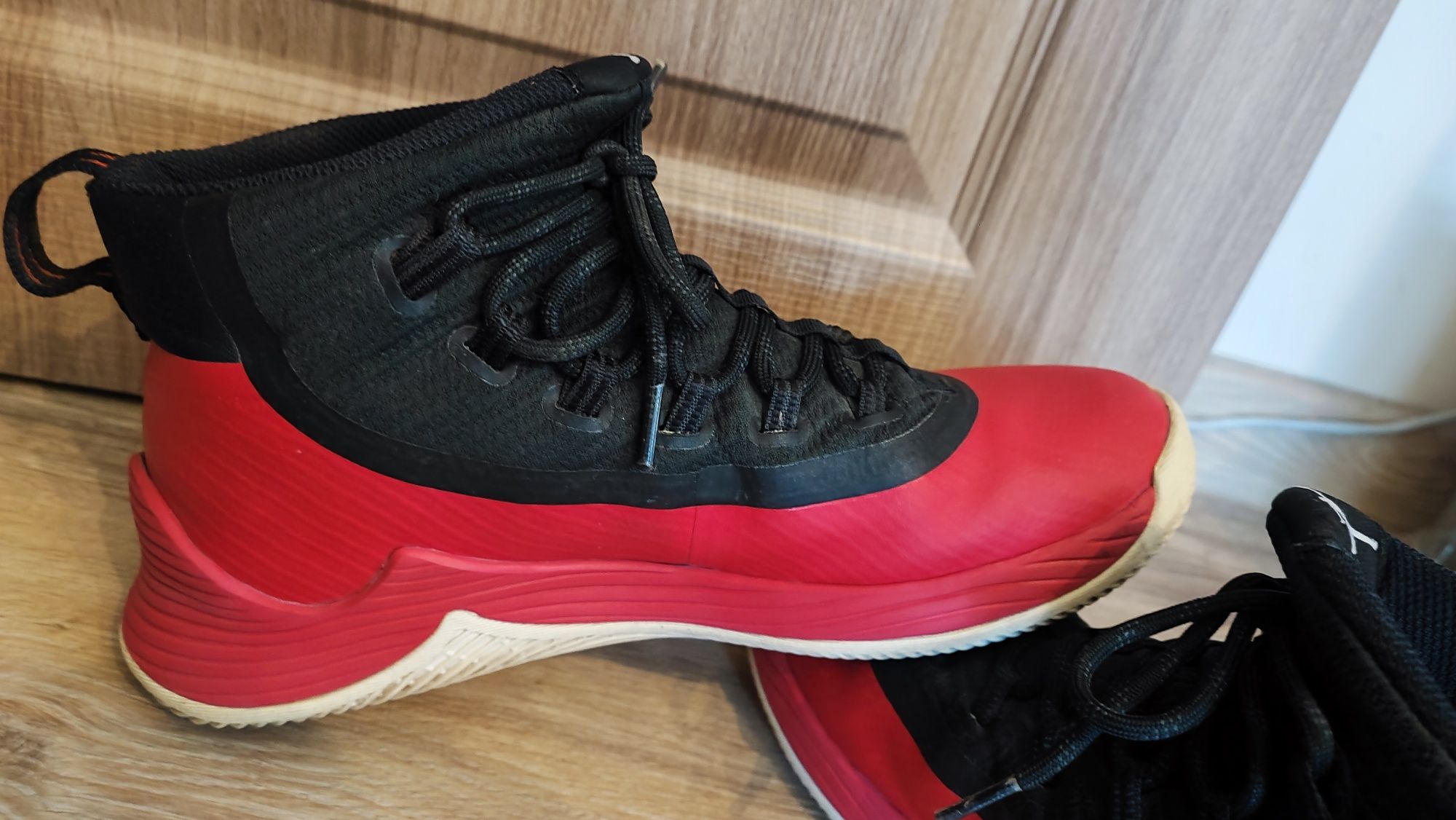 Мъжки маратонки  Air Jordan UK7.5 EUR42