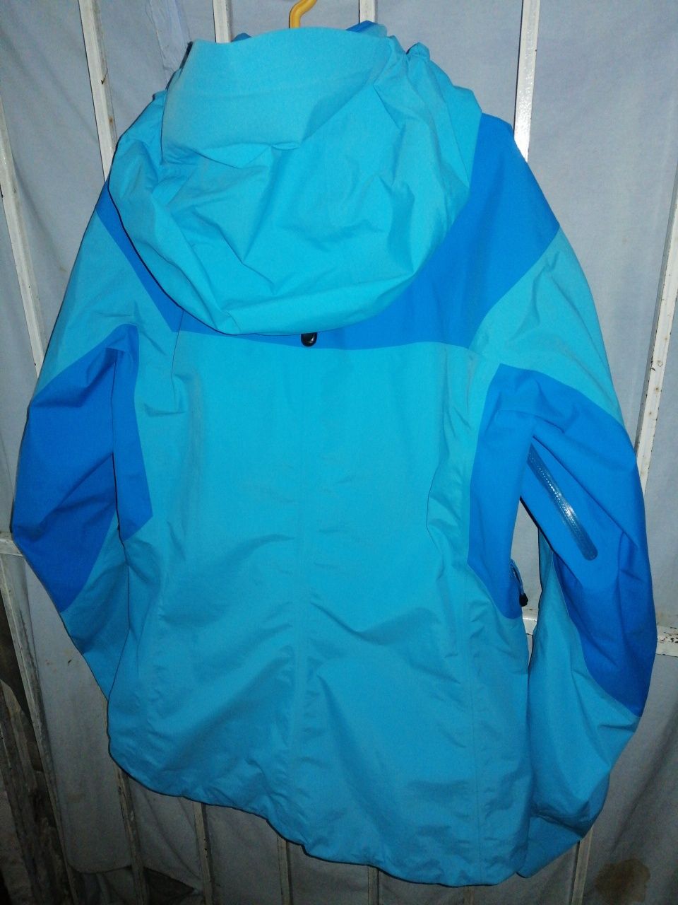 Arcteryx Beta SL Hybrid women rain  jacket