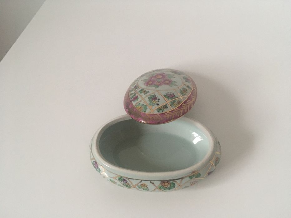 Cutie bijuterii portelan