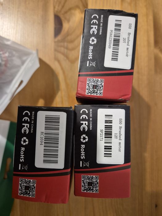 Vând motoare noi brushed pentru automodel traxxas trx4 axial