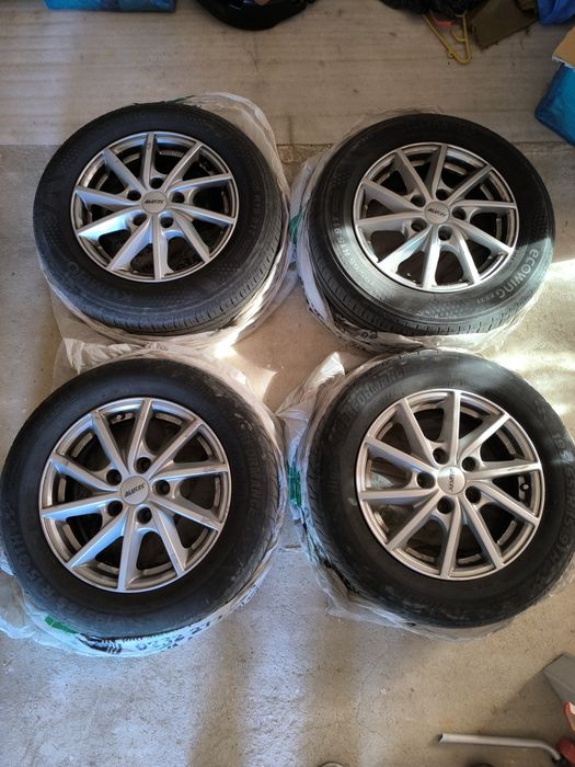 Cauciucuri 195/65 R15 + jante aliaj