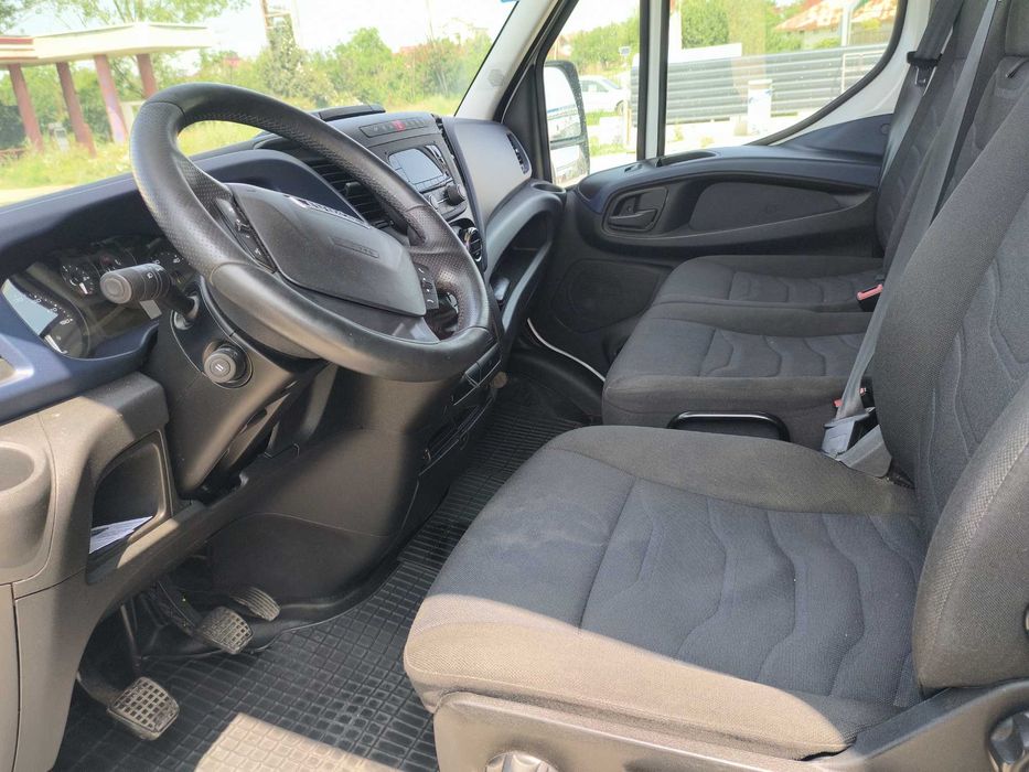 Vând Iveco daily
