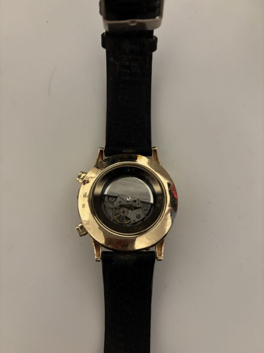 Vand ceasuri aur Rolex si lankoste