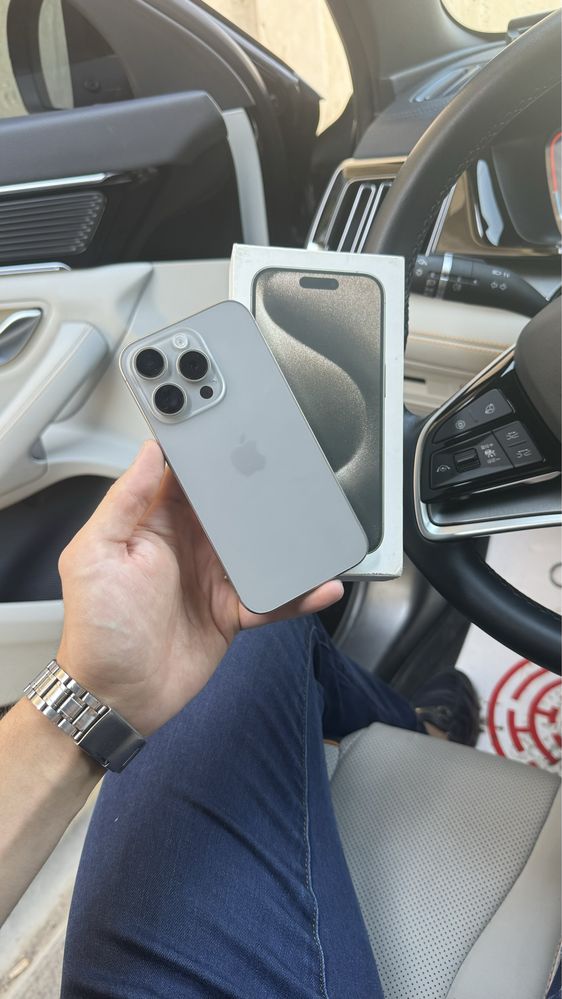 Iphone 15 pro  256 ZD/A