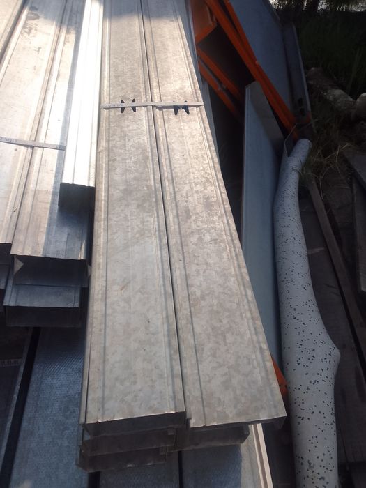 Продам профиля 100х50 металл, козлы  2,2м,стеллаж и конёк кровельный