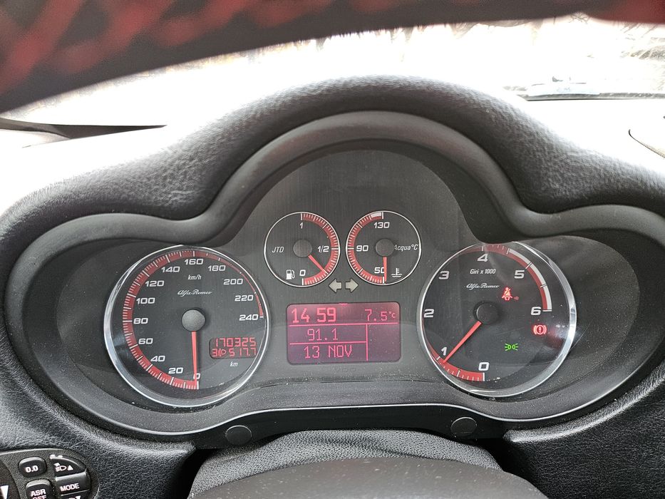 Vând Alfa Romeo GT Q2 1.9 jtd