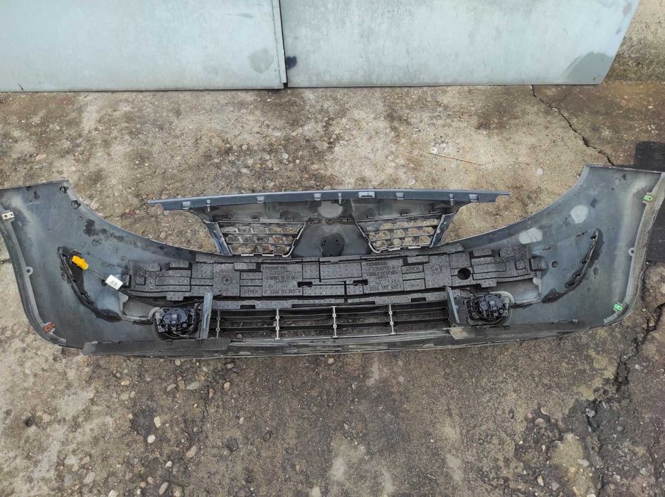 Предна броня за Renault  Scenic 03 - 06 г./ Рено  Сценик