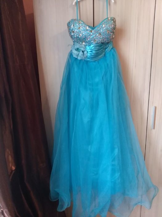 Бална рокля