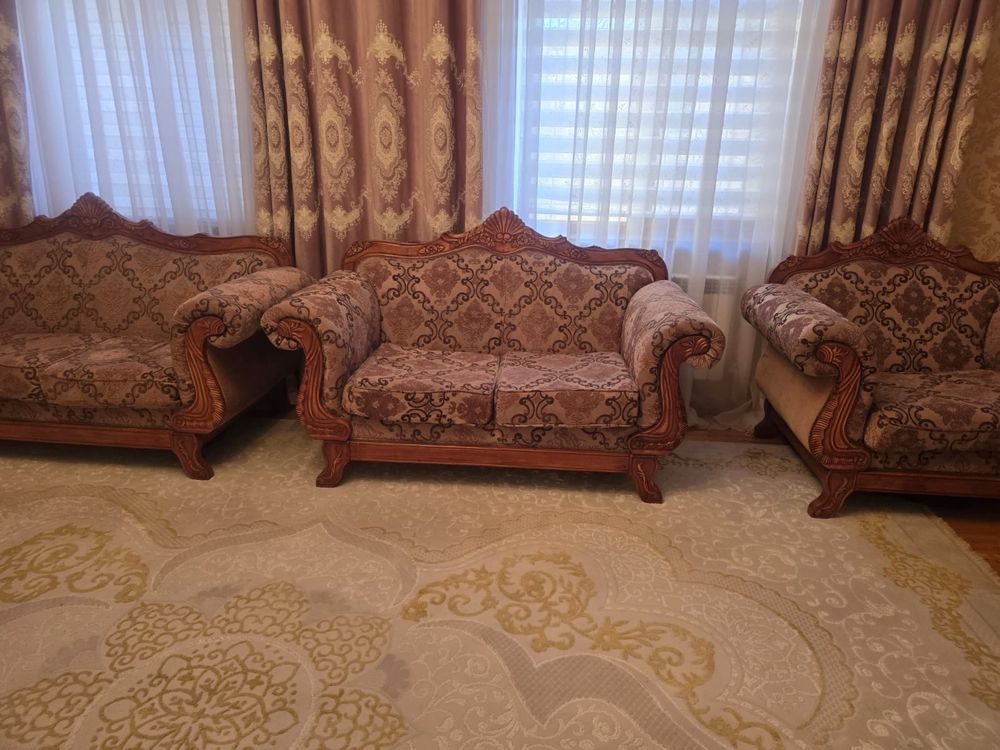 Диван для зала и холла