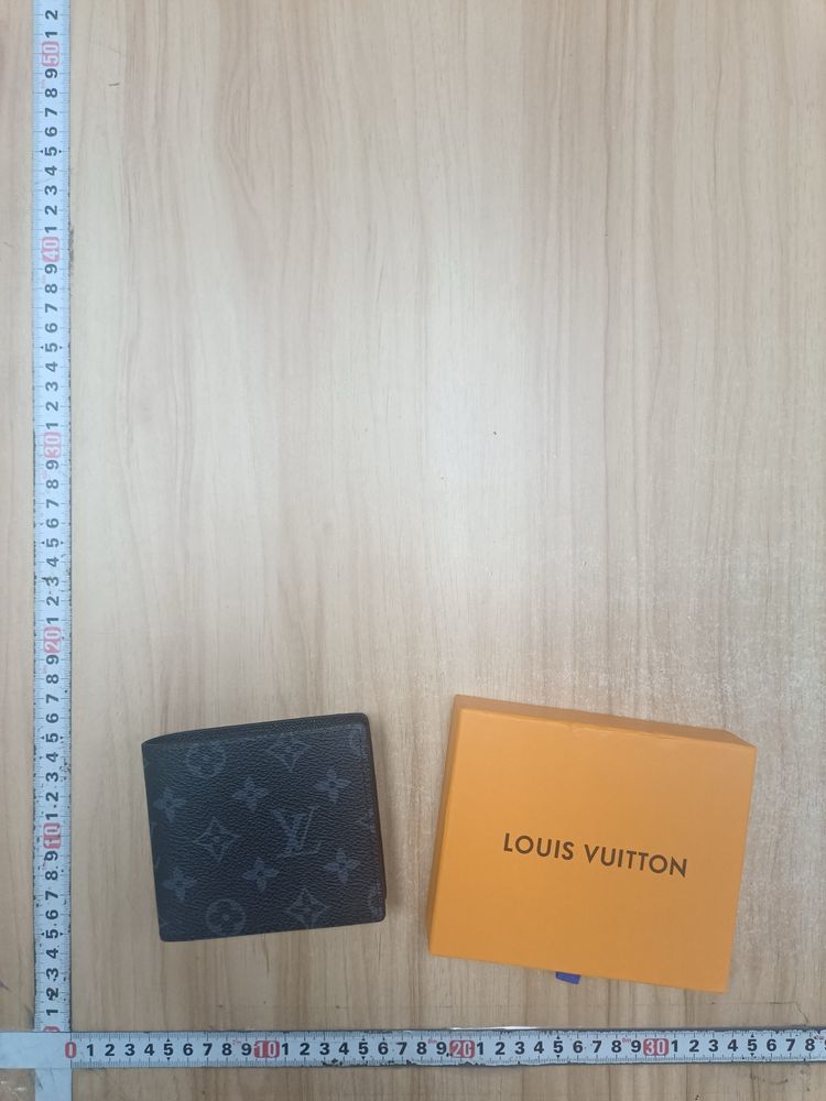 Протмоне louis vuitton