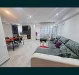 Închiriez apartament