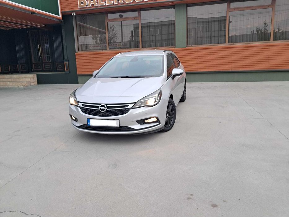 Opel Astra K 2018 - inmatriculat Romania