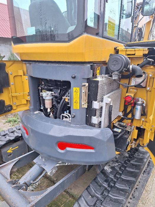 Miniexcavator xc35e