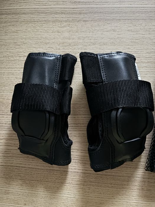 Set 3 perechi protecţii role Decathlon Oxelo Fit 500 adulti M