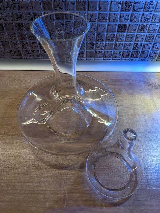 Decantor vin cu aerator