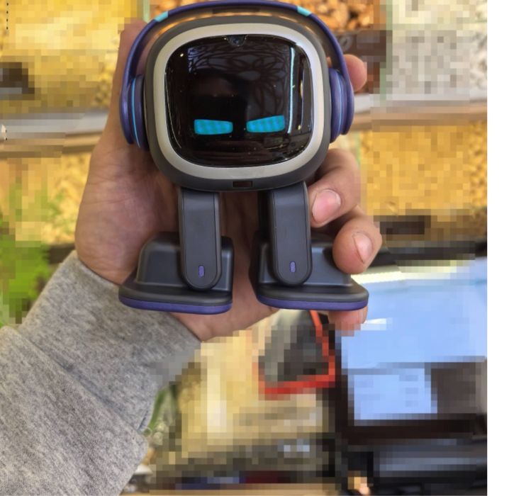 Emo robot игрушка