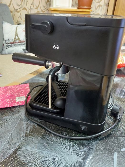 Кафе машина DeLonghi