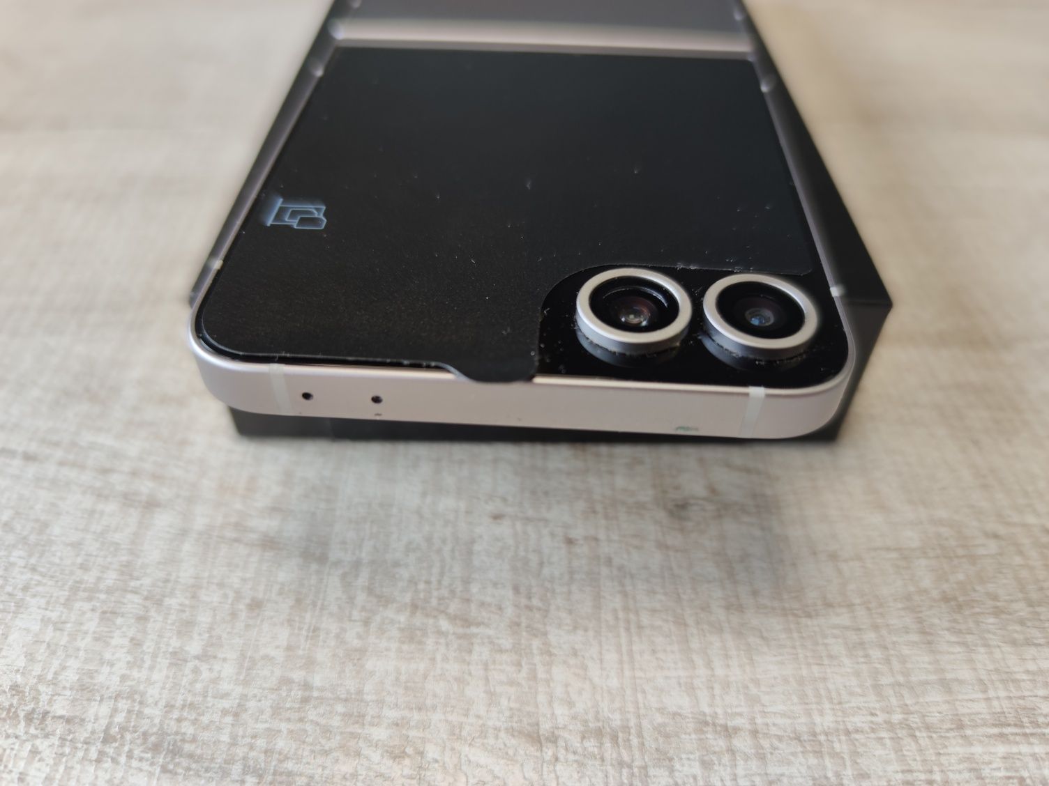 Samsung Galaxy Z Flip 6 5G 256GB  Silver shadow Гаранция!