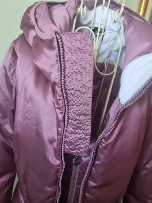 Дамско Яке Emporio Armani EA7 с гъши пух и качулка
