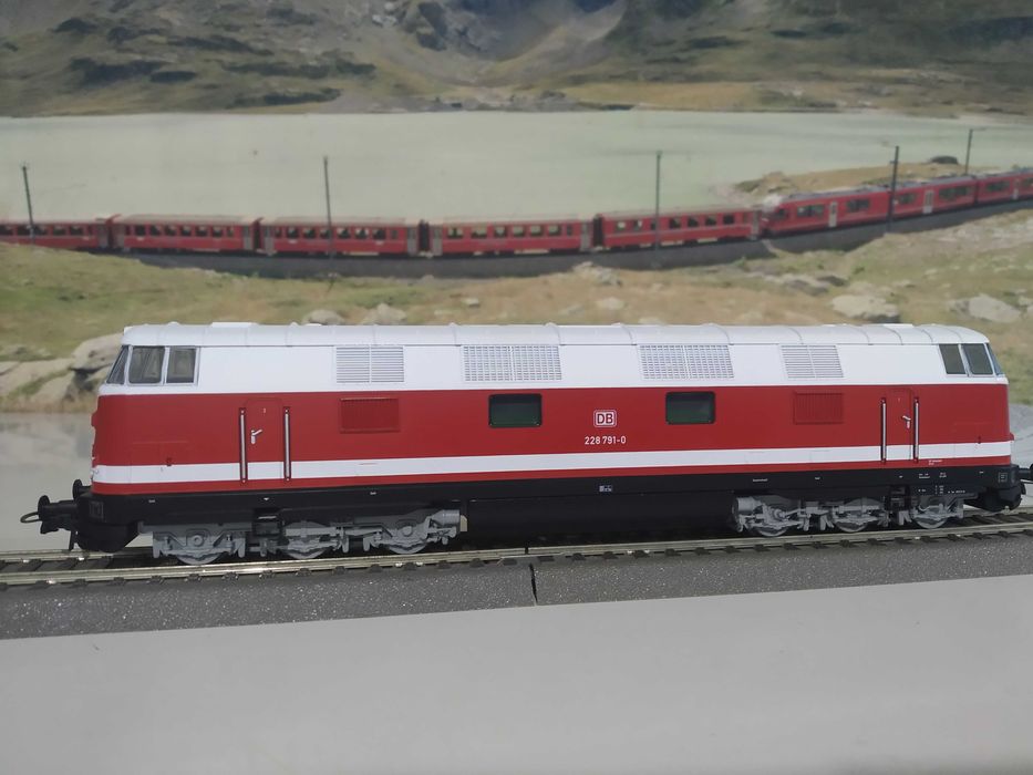 Gutzold locomotiva diesel BR 228 DBAG,HO, trenulete electrice