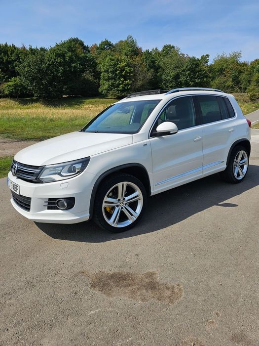 Volkswagen Tiguan Volkswagen Tiguan R-line 4x4 panoramic 2.0 TSI 211CP