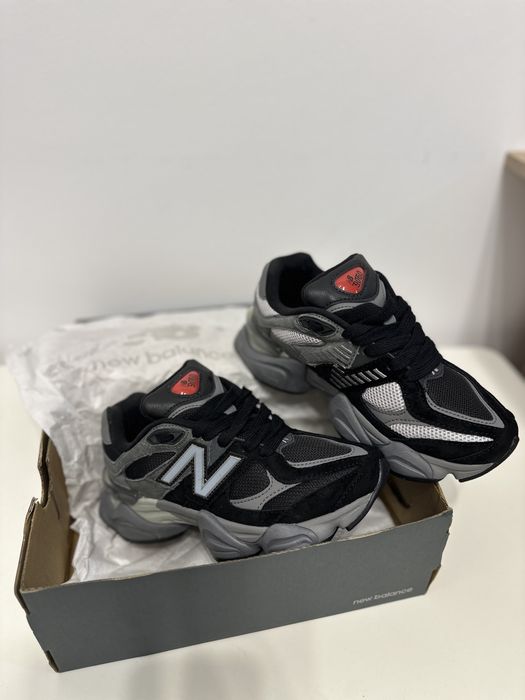 New Balance 9060