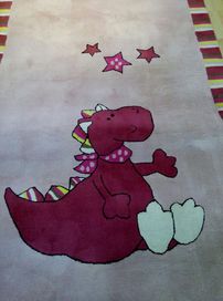 Голям и плътен килим на ESPRIT за детска стая