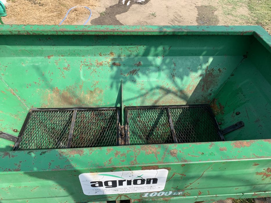 Distribuitor de  îngrășăminte/ azot MIG(Amazone,Kunh,Sulky,Kverneland)