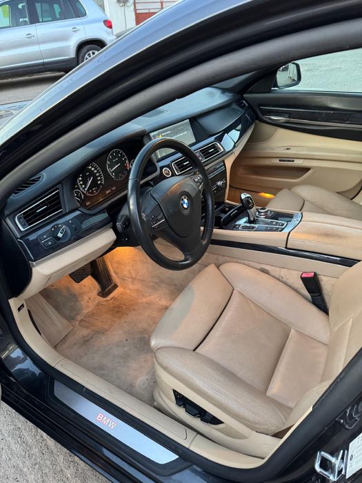 Bmw f02 750Li 408cp v8 2010 /schimb