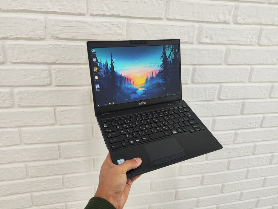 Ультрабук Fujitsu I5 8250