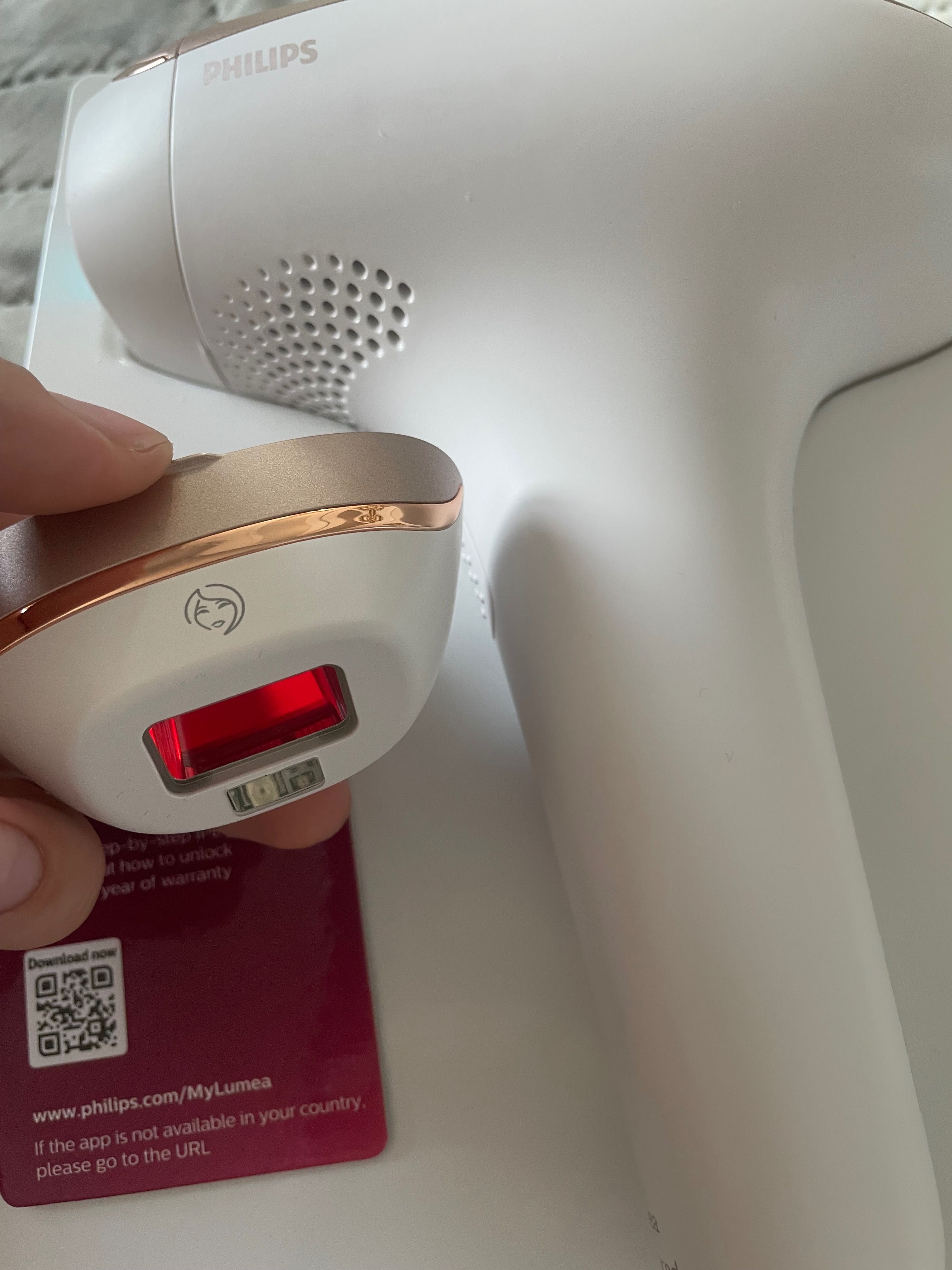 Фотоепилатор за обезкосмяване Philips Lumea IPL Advanced BRI921/00