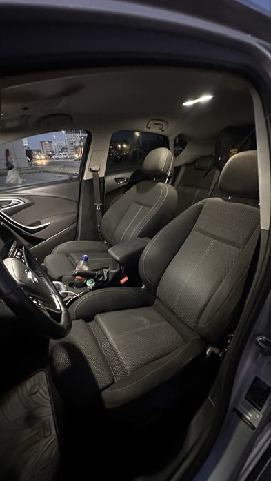 Opel Astra J 2012 1.7 CDTI