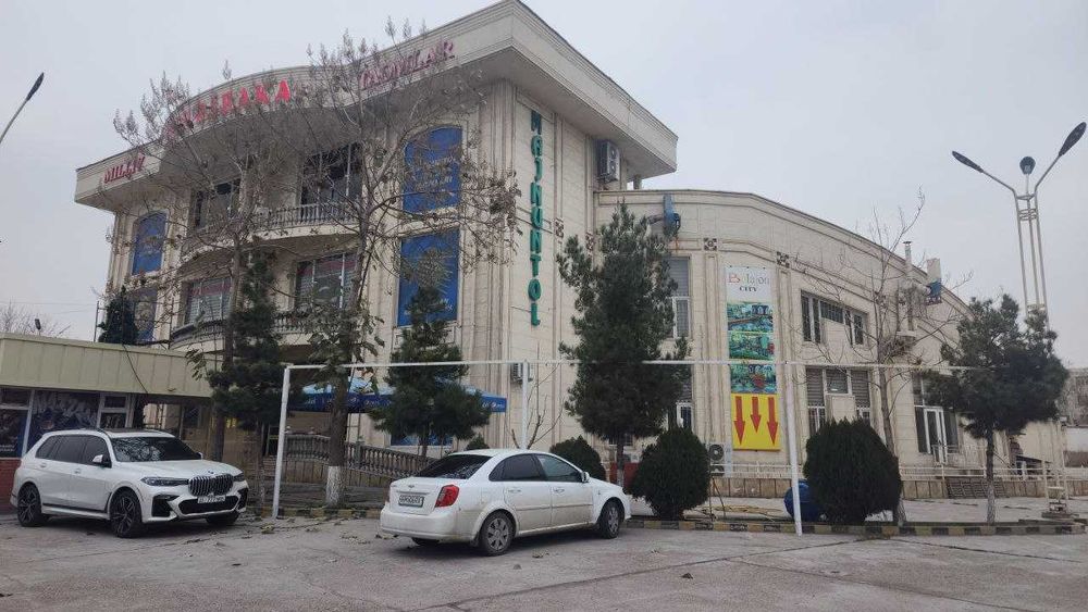 В Ахангаране Продаётся Здание Ресторана 3000м² 1 Линия Ор Мананият бог