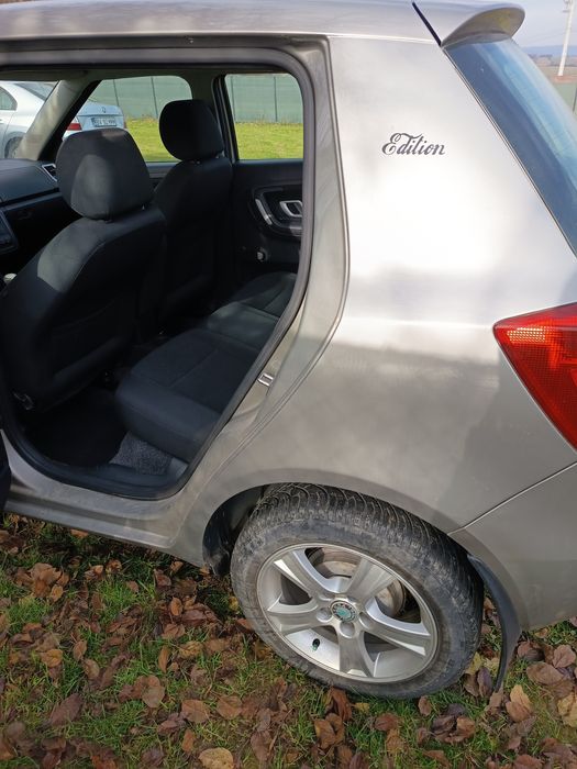 Mașina Skoda fabia