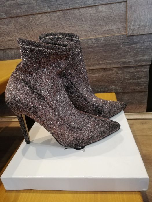 Botine tip șosetă cu sclipici