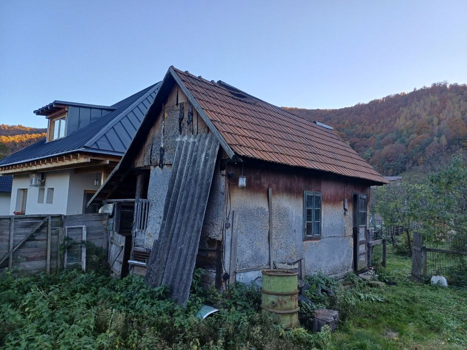 Materiale gratis din demolare a două anexe