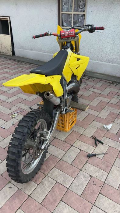 Suzuki Rm 125 (Ktm Husqvarna Yamaha Kawasaki)