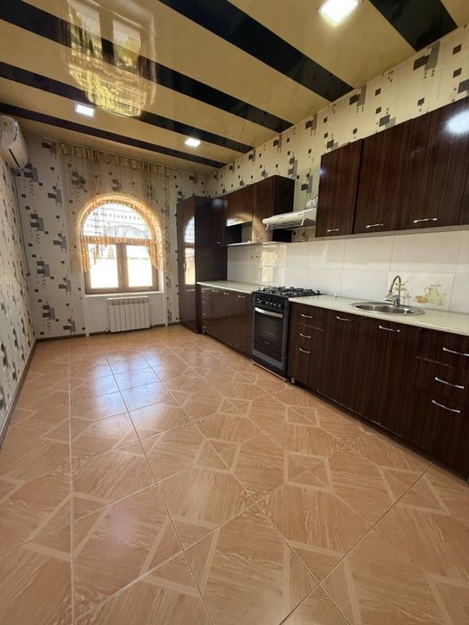 Срочна Продаётся Комфортная Квартира Зангиата Битонка 3/4/4 101м2