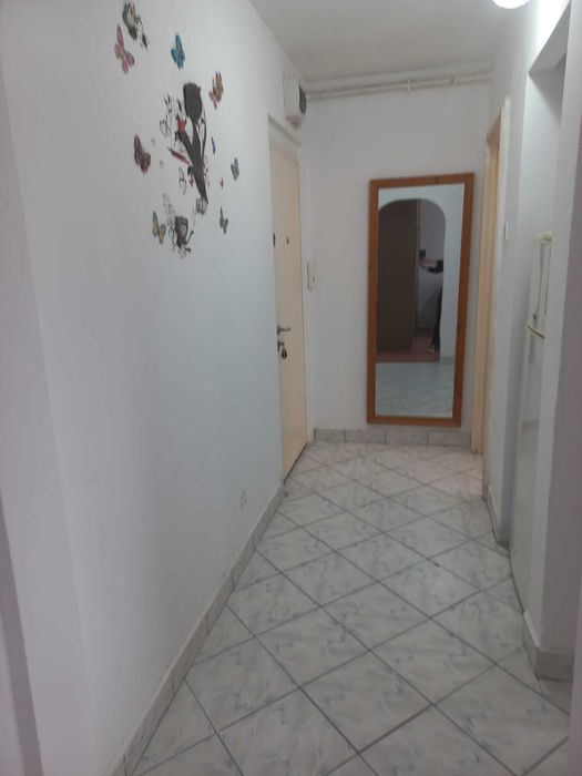 Proprietar, inchiriez garsoniera zona Posta Maratei