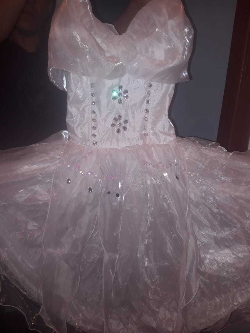 Красивое бальное платье для вашей принцессы