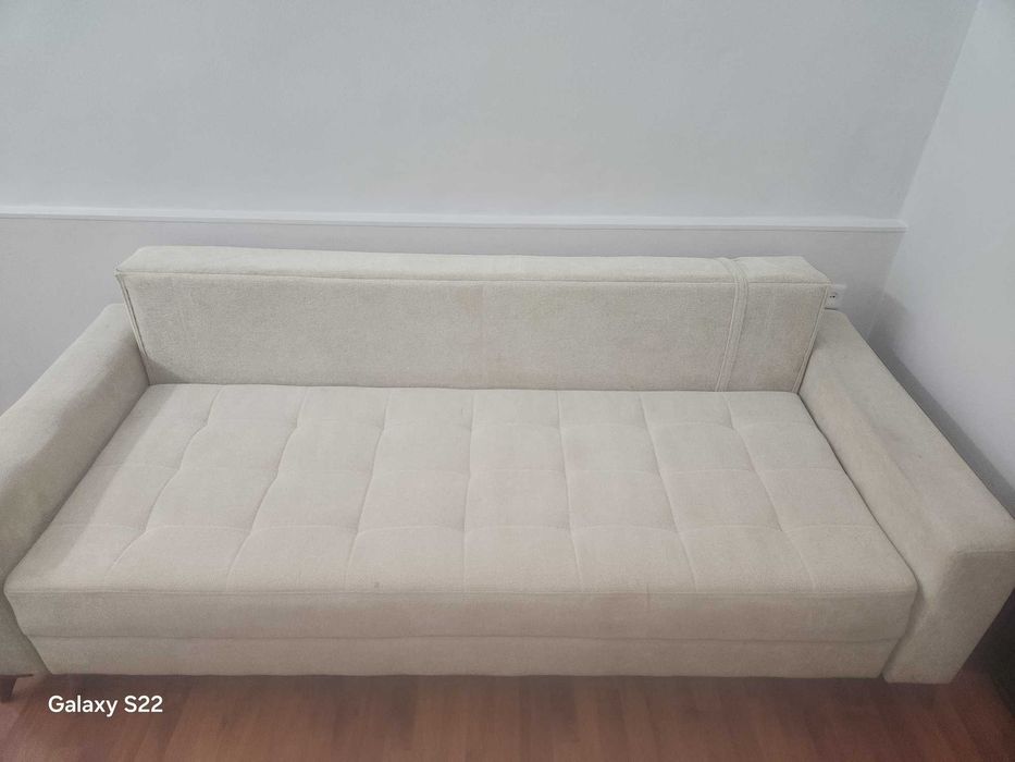 Диваны в хорошем состоянии.