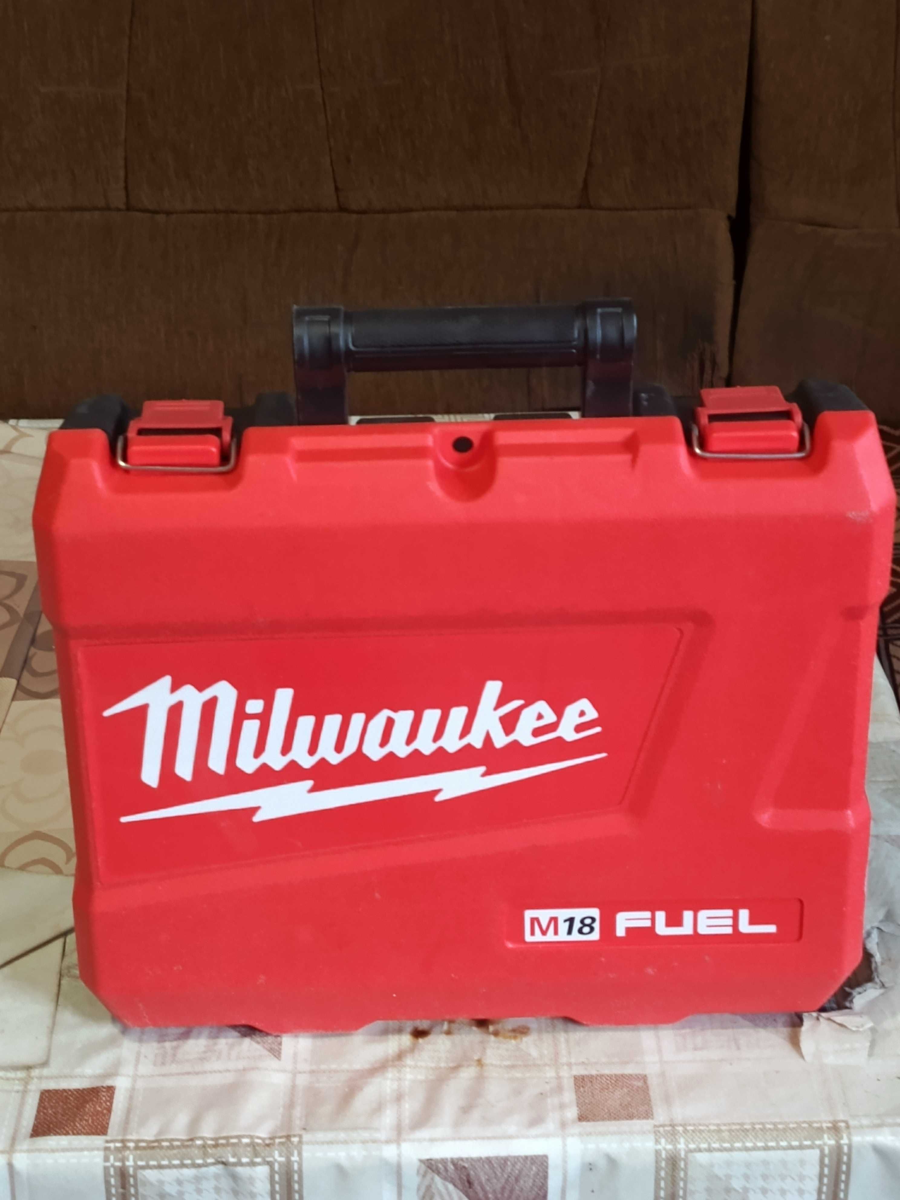 Milwaukee Ударен Гаиковер M18 Fuel 5.0V