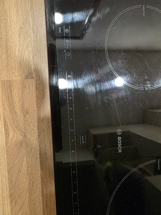Индукционен котлон BOSCH
