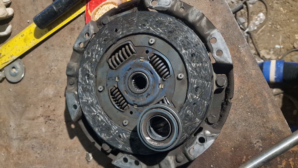 Vand kit ambreaji daihatsu terios 2006