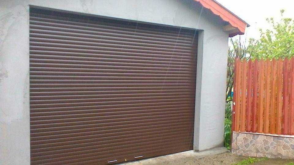 RULOURI Aluminiu si Usi de garaj rezidentiale SECTIONALE