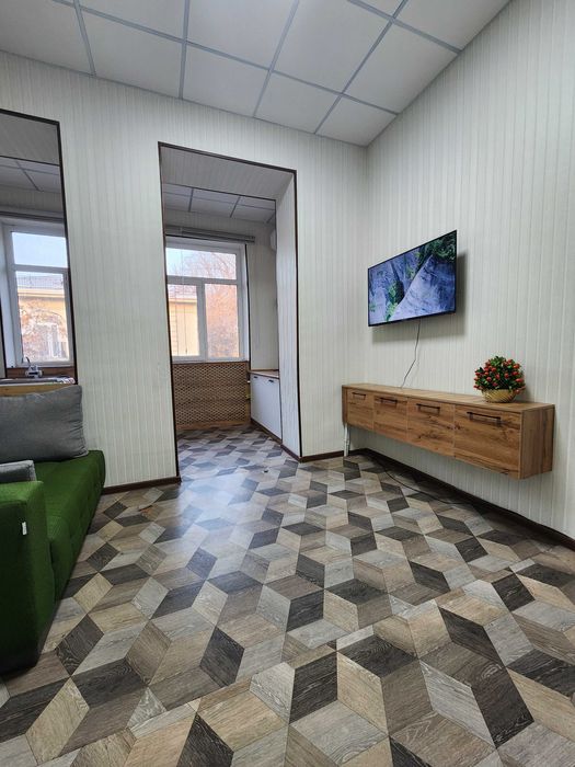 Сдается кабинет-офис евро 30кв.м центр Ш.Руставели