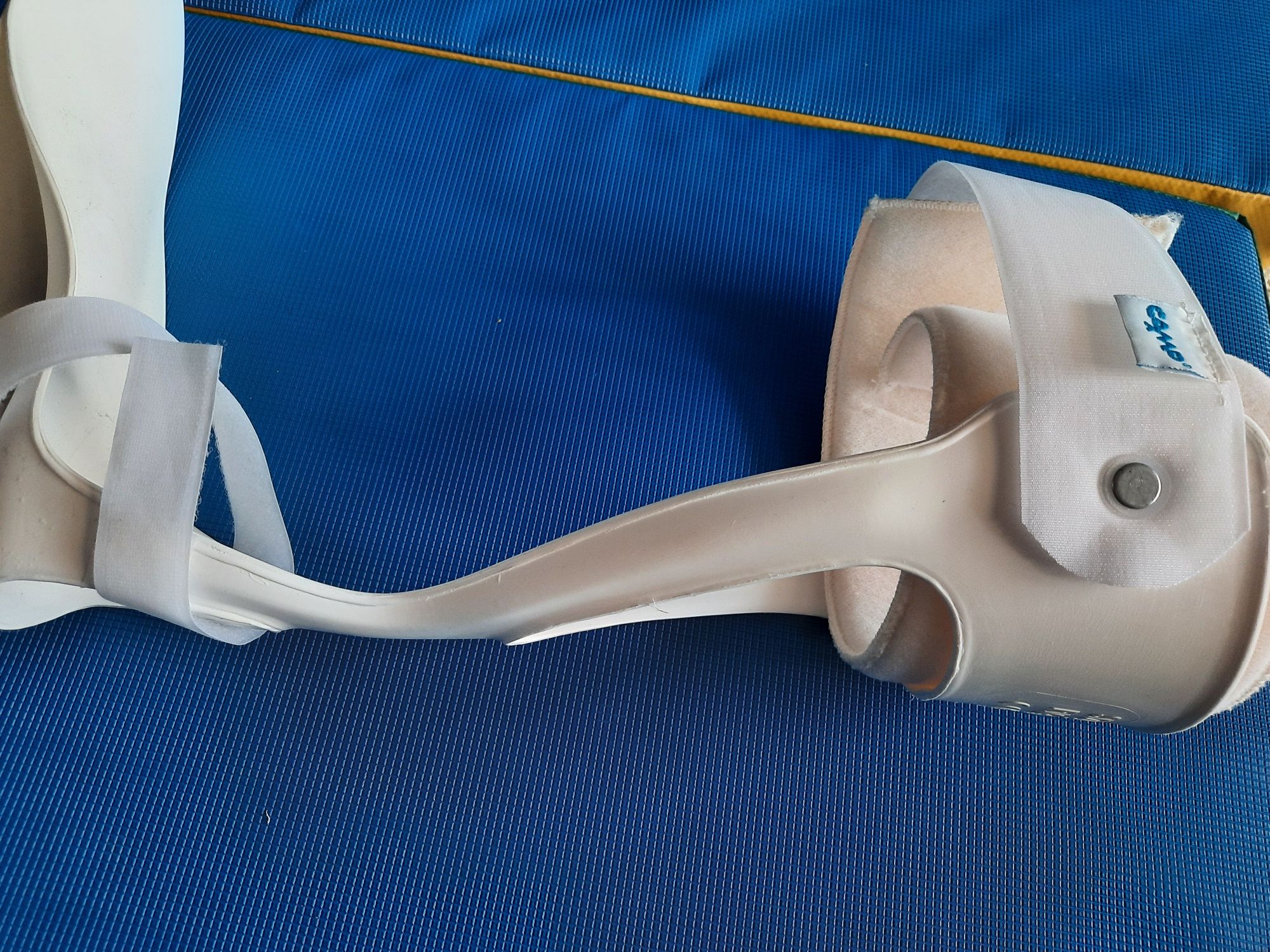 Orteza L  41-43 glezna gamba picior stang pt relaxarea si linistea dvs