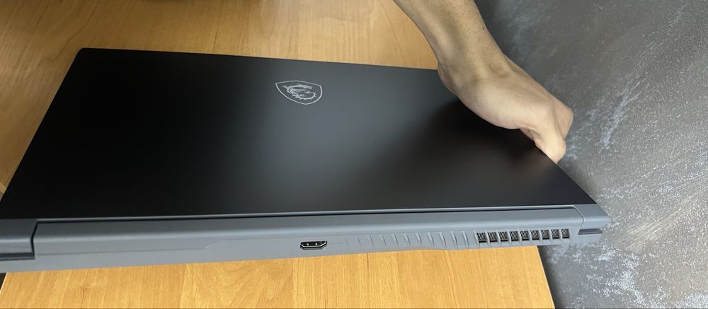 Laptop MSI Thin A15 Amd Ryzen 7