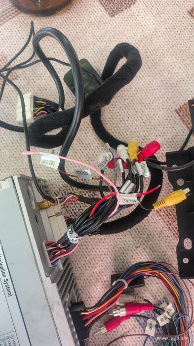 Vând navigație android Opel Astra j