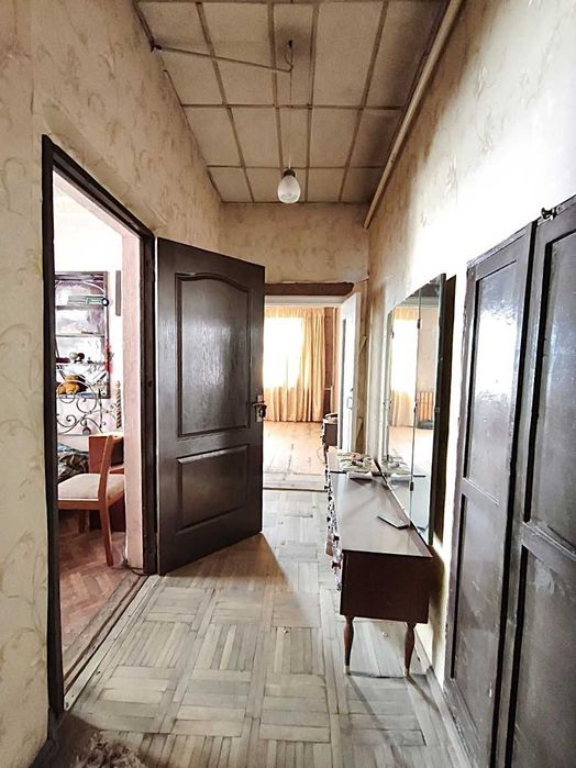 Yu  Продаётся дом 2 комнаты на 1,6 сотках Саракулька торг